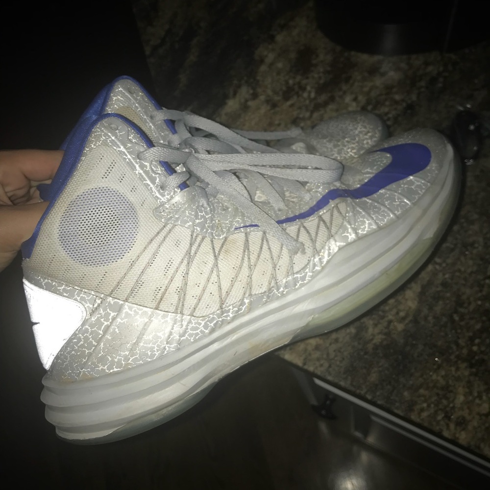 Blue and Gray Blake Griffen Nike Basketball Shoes